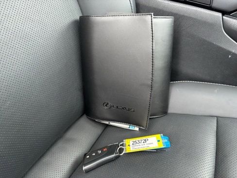 Used 2024 Lexus UX 250h F Sport image 33