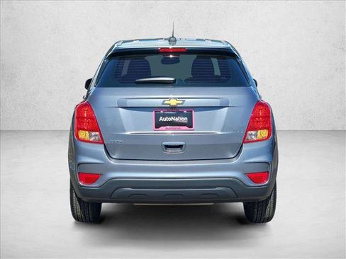 Used 2020 Chevrolet Trax LS FWD image 7