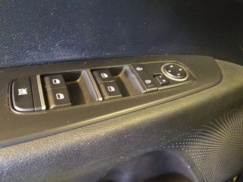 Used 2019 Kia Forte LXS FWD image 27