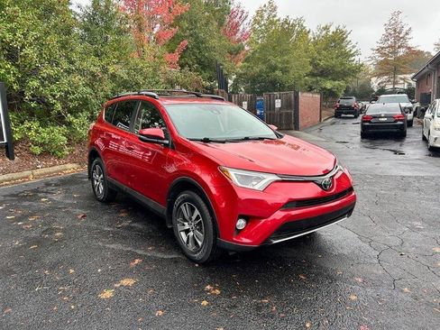 Used 2017 Toyota RAV4 XLE w/ All Weather Liner Package AWD/4WD image 10