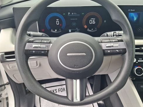 Used 2025 Hyundai Tucson SEL AWD/4WD image 11