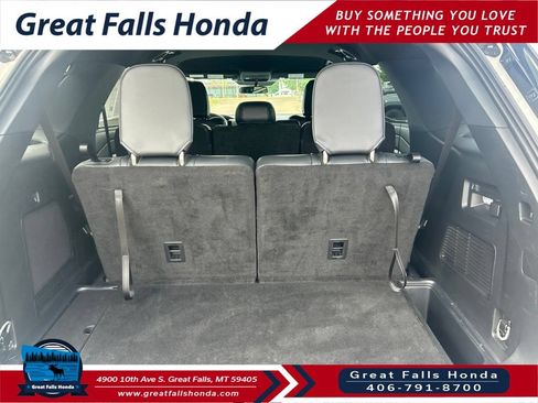 Used 2025 Ford Explorer ST-Line w/ ST-Line Street Pack AWD/4WD image 8