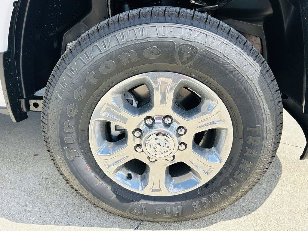 New 2025 RAM 2500 Big Horn AWD/4WD image 37