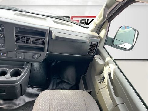 Used 2023 GMC Savana 2500 w/ Driver Convenience Package image 22