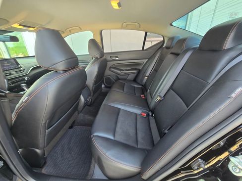 Used 2021 Nissan Altima 2.5 SR FWD image 15