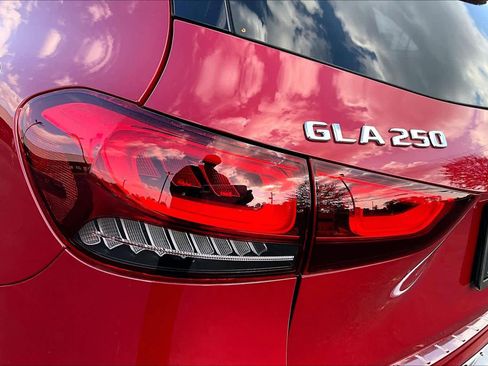Used 2021 Mercedes-Benz GLA 250 image 30
