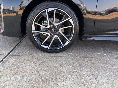 Certified 2025 Nissan Sentra SR image 8