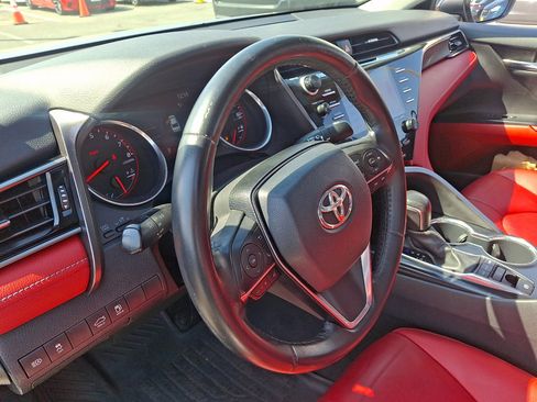 Used 2020 Toyota Camry XSE image 24