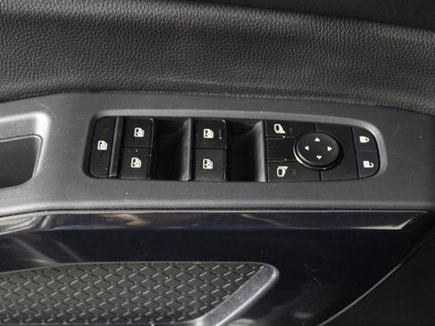 Certified 2025 Nissan Pathfinder SV AWD/4WD image 25