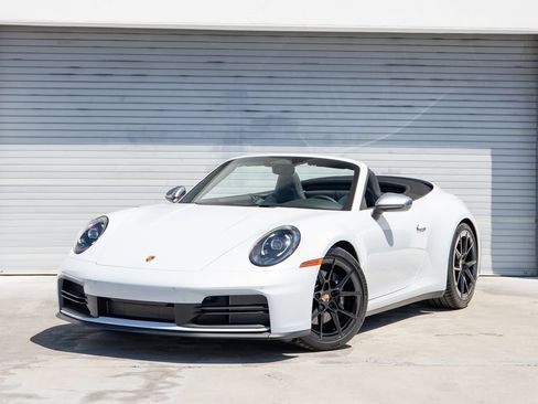 New 2026 Porsche 911 Carrera T RWD image 1