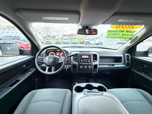 Used 2016 RAM 2500 Tradesman w/ Chrome Appearance Group AWD/4WD image 15