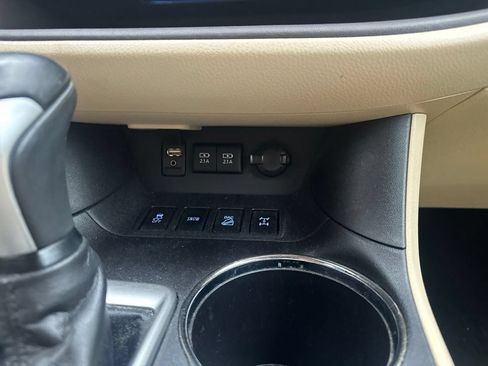 Used 2018 Toyota Highlander Limited Platinum AWD/4WD image 21