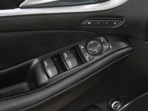 Used 2021 Buick Enclave Avenir w/ Avenir Technology Package AWD/4WD image 21