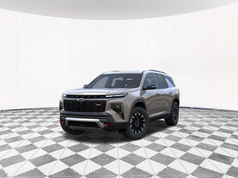 New 2026 Chevrolet Traverse Z71 w/ Driver Confidence Package AWD/4WD image 2