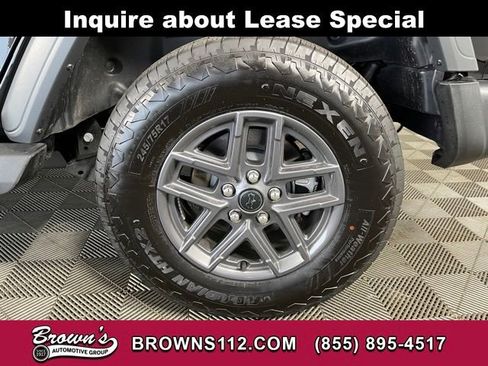 Used 2026 Jeep Wrangler Sport S image 11