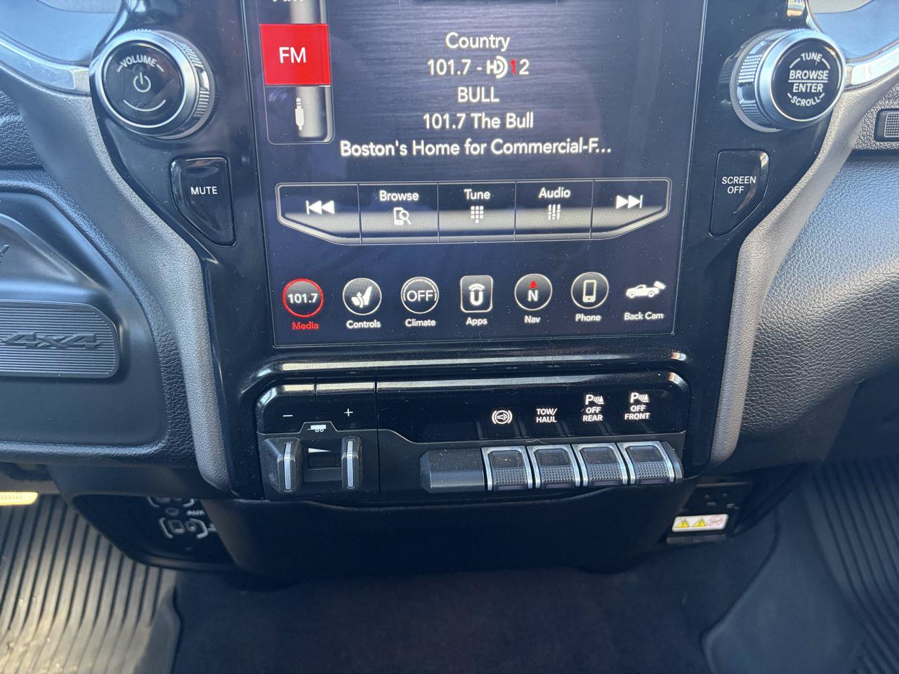 Used 2021 RAM 2500 Laramie AWD/4WD image 29