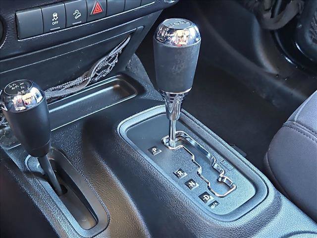 Used 2013 Jeep Wrangler Sport AWD/4WD image 18
