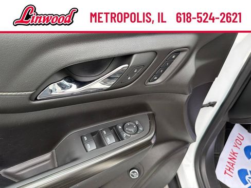 Used 2023 GMC Acadia SLT w/ Preferred Package FWD image 14