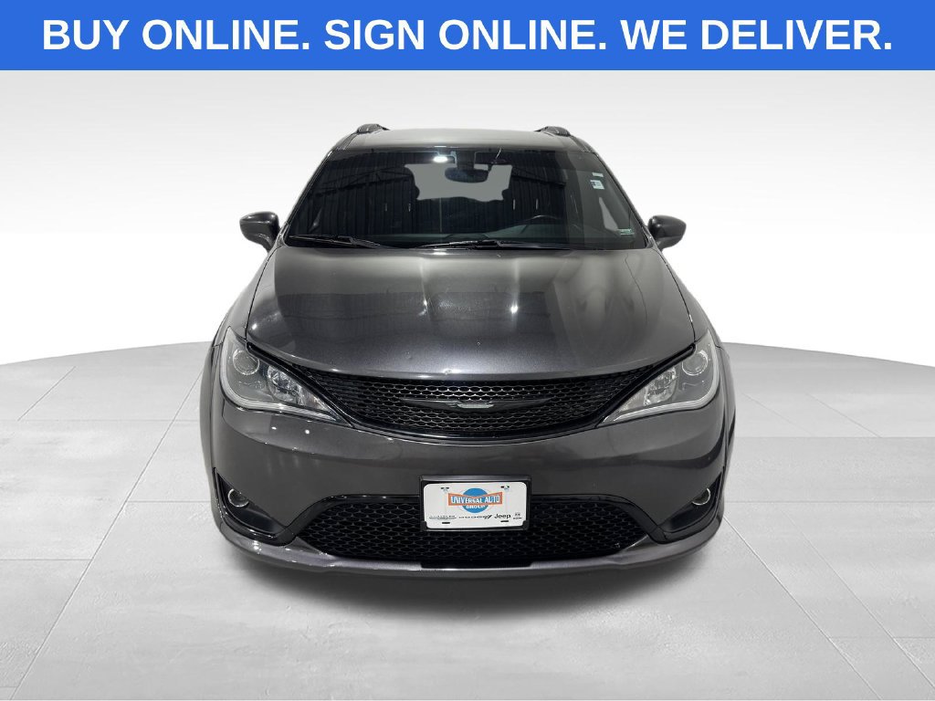 Used 2020 Chrysler Pacifica Touring w/ S Appearance Package FWD image 11