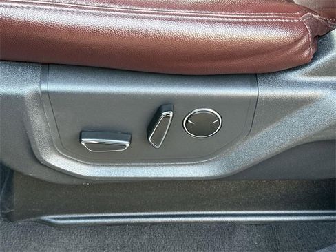 Used 2024 Ford Expedition Max Limited image 34