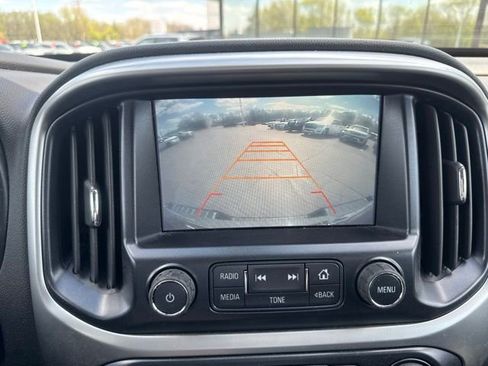Used 2016 Chevrolet Colorado LT AWD/4WD image 17