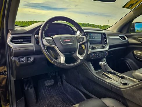 Used 2019 GMC Acadia SLT AWD/4WD image 14