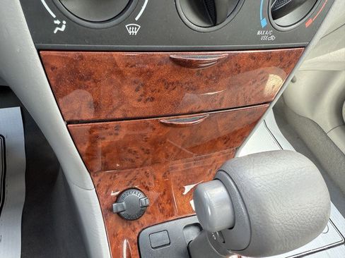 Used 2007 Toyota Corolla LE image 29