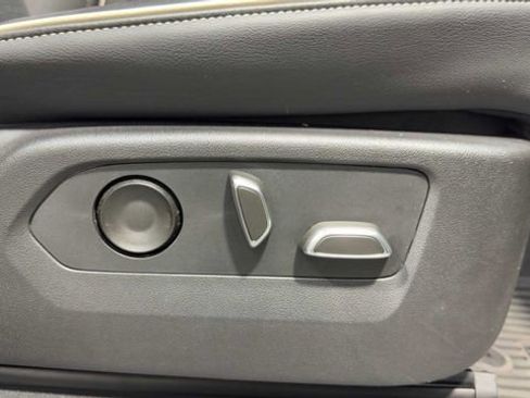 Used 2022 Cadillac Escalade Sport image 14