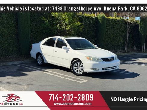 Used 2003 Toyota Camry XLE image 2