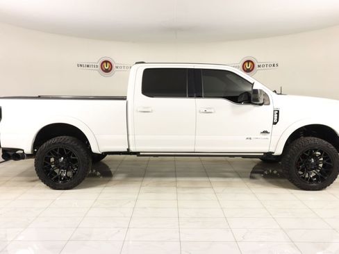 Used 2022 Ford F250 King Ranch w/ King Ranch Ultimate Package AWD/4WD image 2