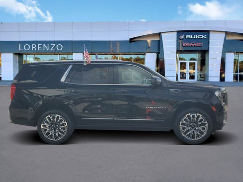 Used 2023 GMC Yukon Denali Ultimate image 4
