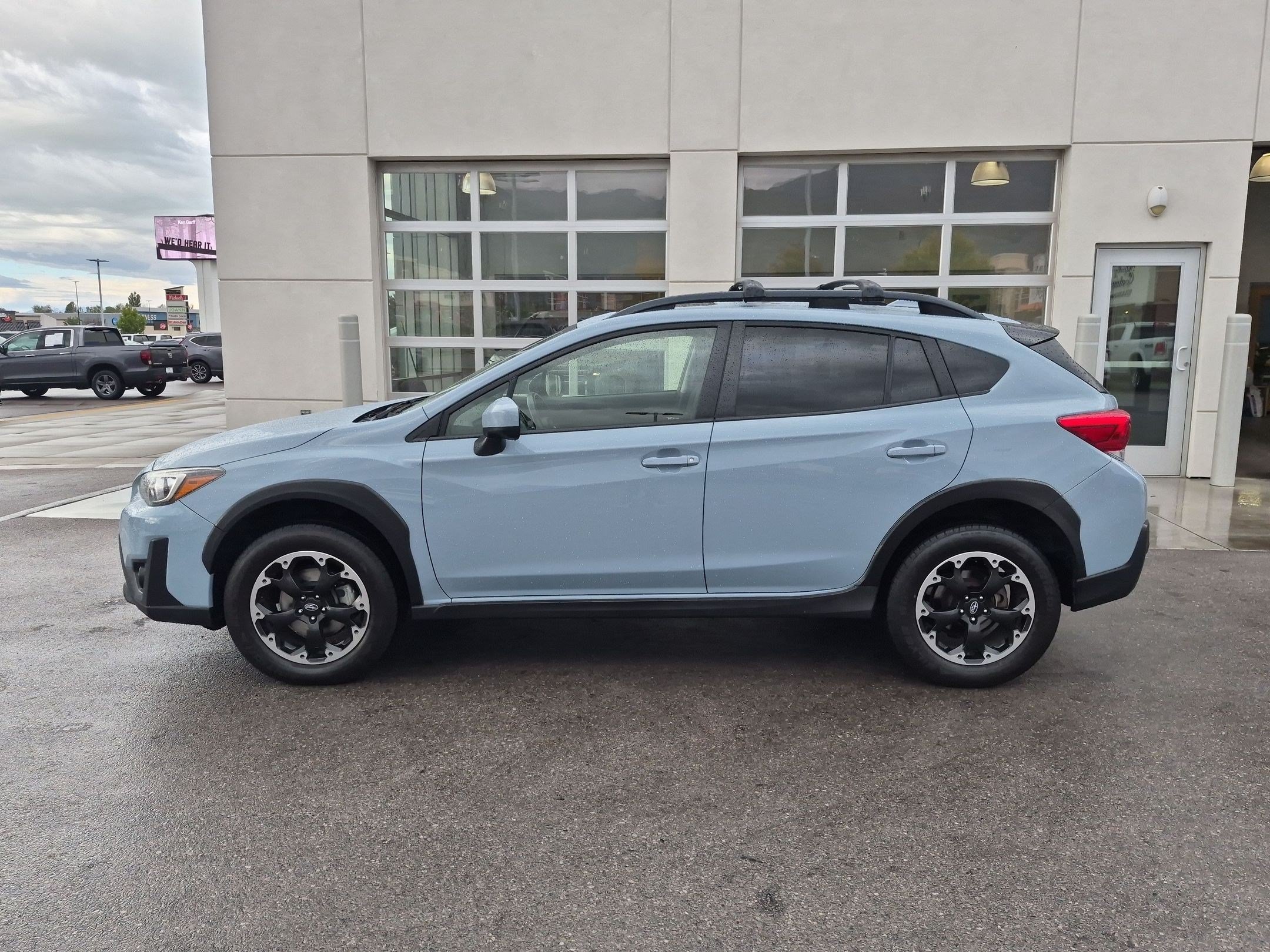 Used 2021 Subaru Crosstrek 2.0i Premium w/ Moonroof Package AWD/4WD image 9