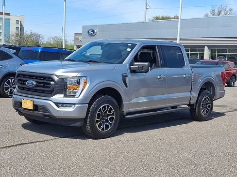 Certified 2022 Ford F150 XLT w/ Equipment Group 302A High image 5