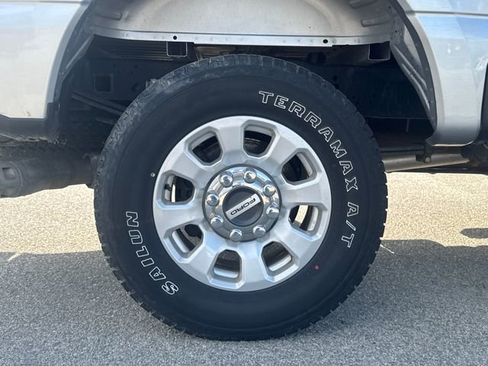 Used 2024 Ford F250 XLT image 14