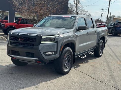 Certified 2025 Nissan Frontier PRO-4X w/ Pro Convenience Package AWD/4WD image 7