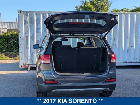 Used 2017 Kia Sorento EX w/ EX V6 Premium Package AWD/4WD image 14