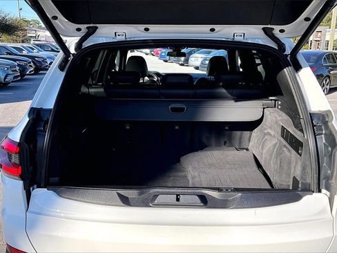 Used 2023 BMW X5 xDrive45e image 37