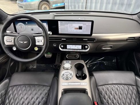 Used 2024 Genesis GV60 Performance AWD/4WD image 21