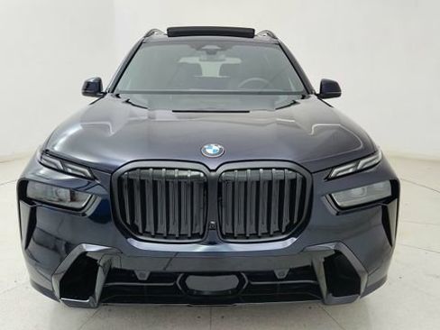 Used 2026 BMW X7 xDrive40i w/ M Sport Package image 2