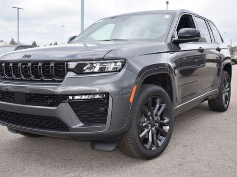 New 2026 Jeep Grand Cherokee Limited Reserve image 5