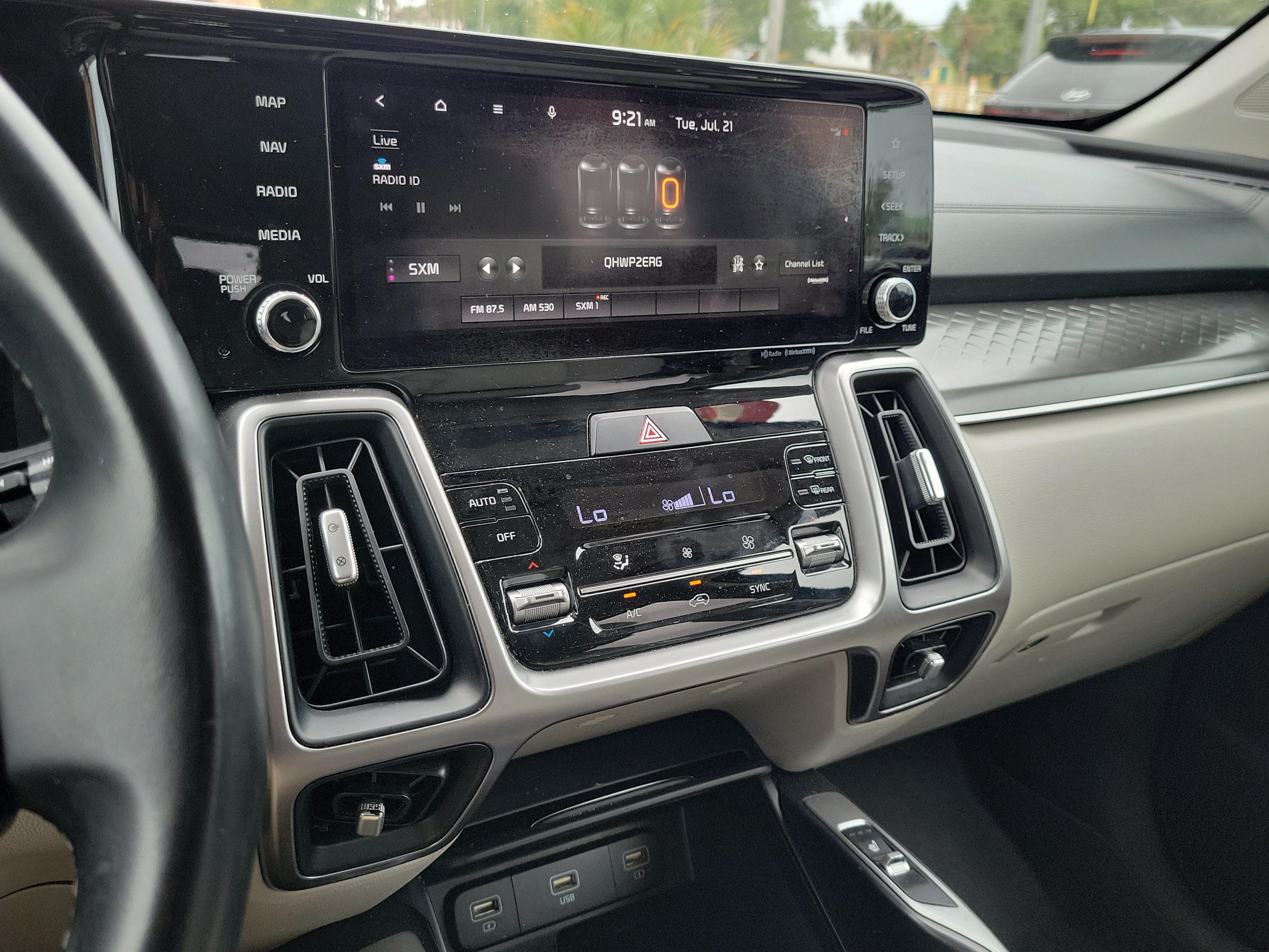 Used 2022 Kia Sorento S FWD image 21