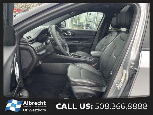 Used 2023 Jeep Compass High Altitude AWD/4WD image 10