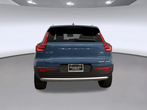 Used 2023 Volvo XC40 B4 Plus w/ Protection Package Premier FWD image 9