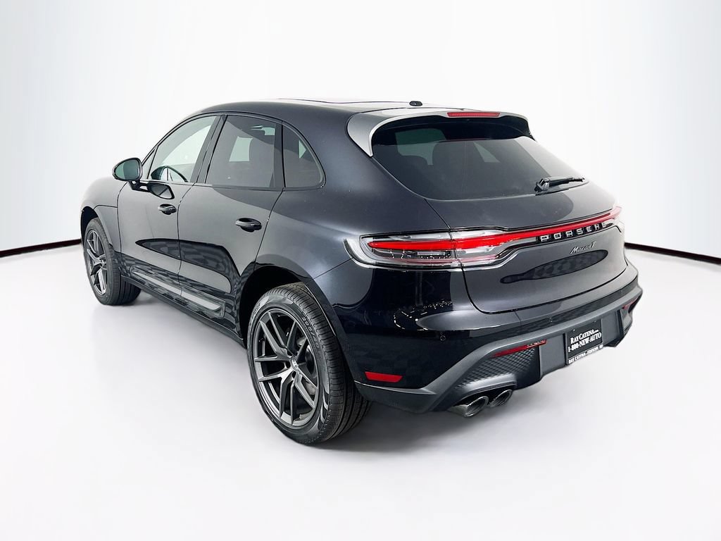 Certified 2026 Porsche Macan AWD/4WD image 3