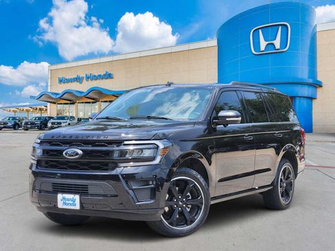 Used 2023 Ford Expedition Limited RWD image 1