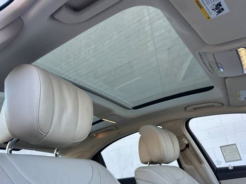 Used 2018 Mercedes-Benz S 560 S 560 image 17