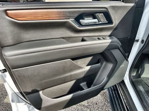 New 2026 GMC Yukon XL Denali w/ Denali Reserve Package AWD/4WD image 21
