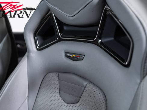 Used 2017 Cadillac CTS V w/ Luxury Package RWD image 30