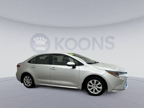 Used 2026 Toyota Corolla LE FWD image 10