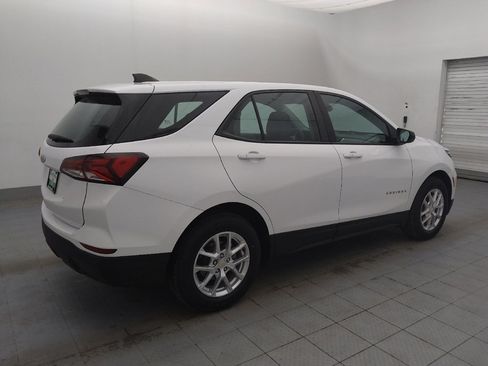 Used 2022 Chevrolet Equinox LS FWD image 10